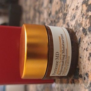 Perricone MD rejuvenating moisturizer .25 fl oz